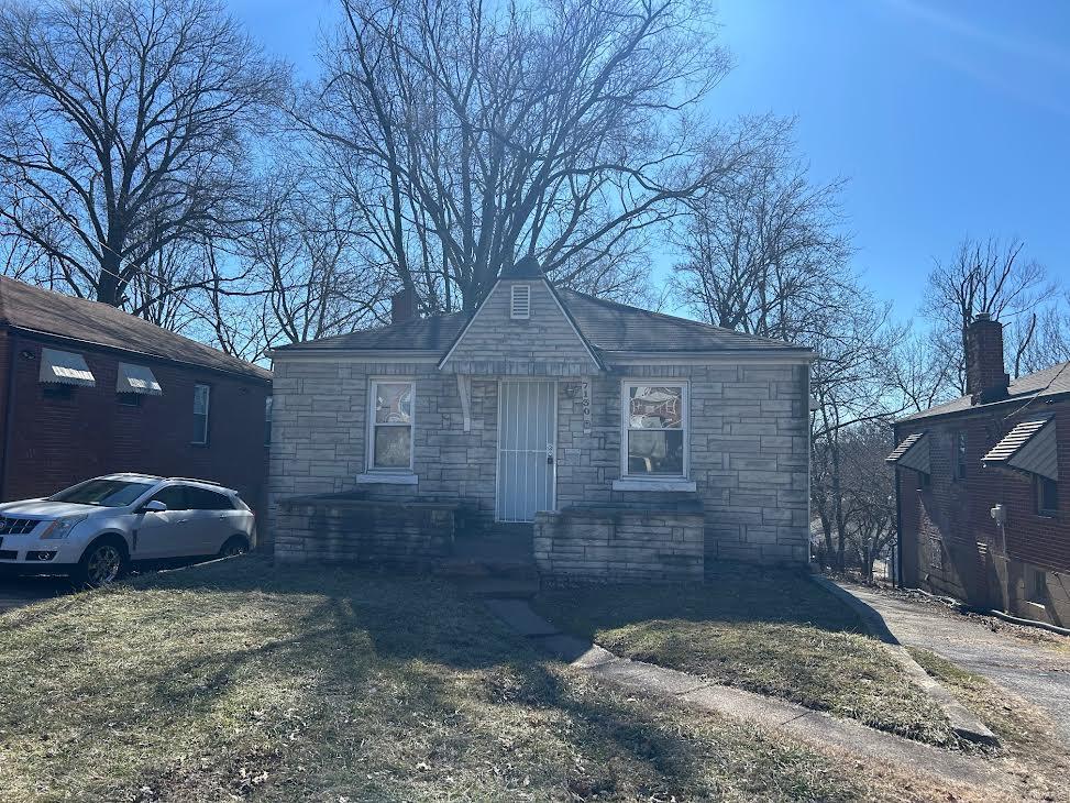 Homes for sale in Saint Louis, MO | 7130 Theodore Ave, Saint Louis, MO 63136 | MLS# MIS25014323
