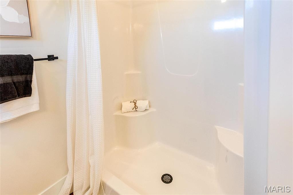 Homes for sale in Moro, IL | 127 Bayport Dr, Moro, IL 62067 | MLS# MIS25015514