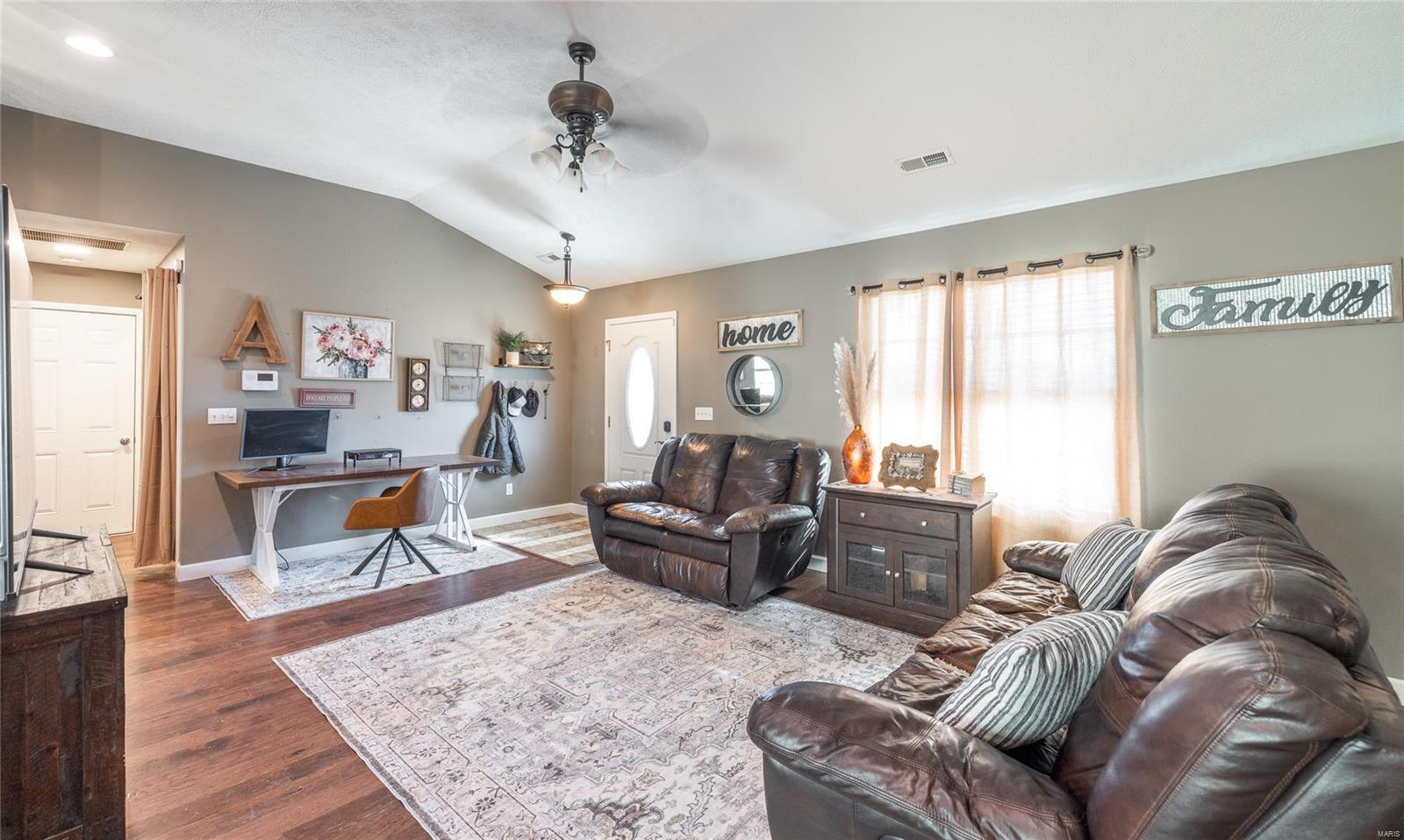 Homes for sale in Saint Robert, MO | 20995 Hideaway Ln, Saint Robert, MO 65584 | MLS# MIS25016097