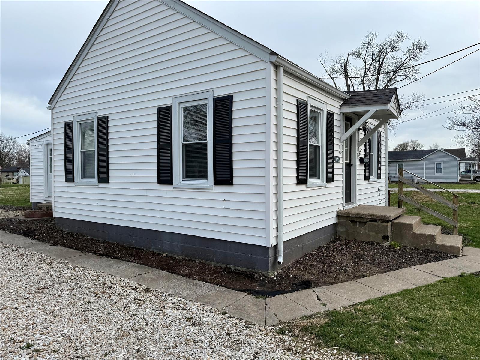 Homes for sale in Jerseyville, IL | 617 Cleveland, Jerseyville, IL 62052 | MLS# MIS25017366