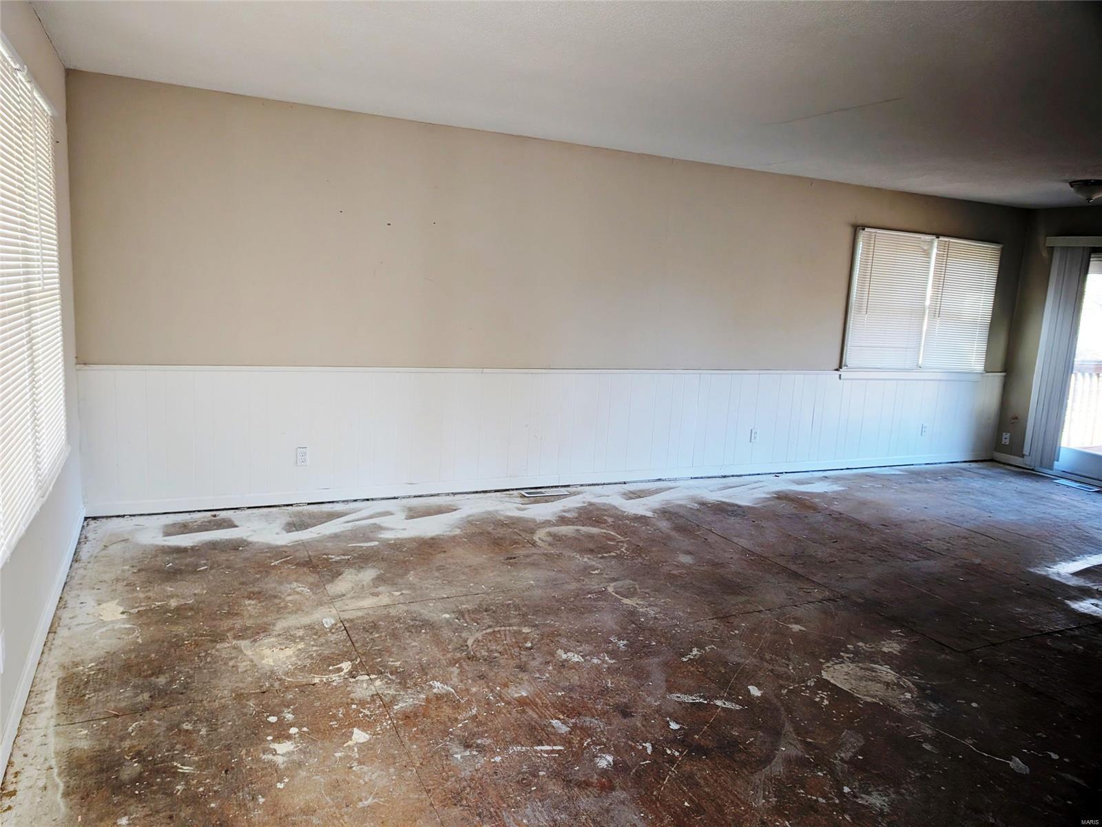 Homes for sale in Black Jack, MO | 5041 Trailbend Dr, Black Jack, MO 63033 | MLS# MIS25017854