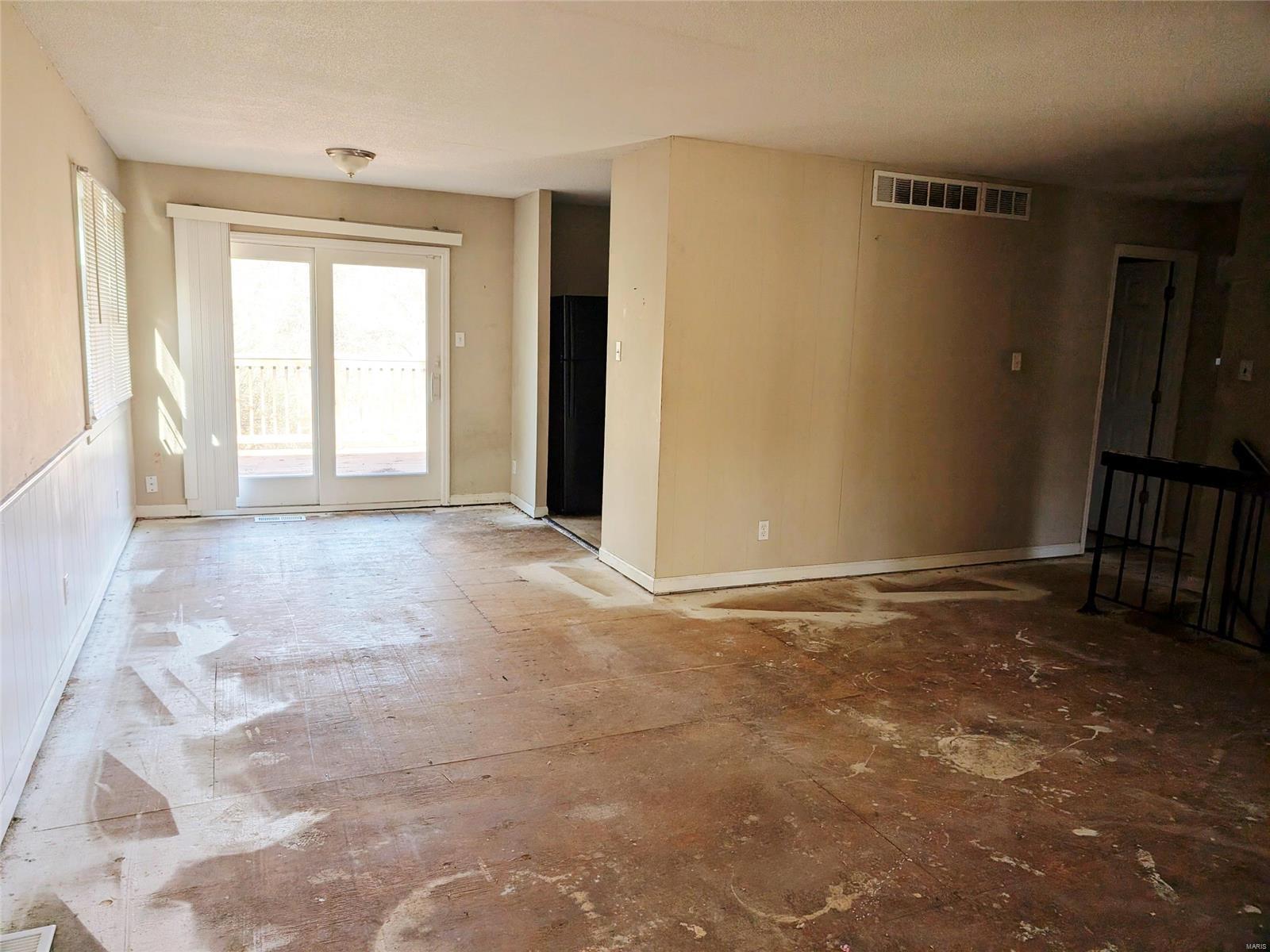 Homes for sale in Black Jack, MO | 5041 Trailbend Dr, Black Jack, MO 63033 | MLS# MIS25017854