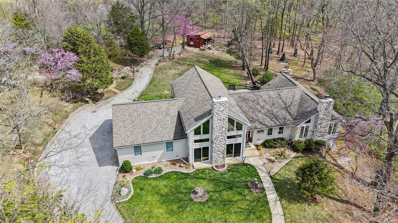 Homes for sale in Fenton, MO | 850 Stacey Ln, Fenton, MO 63026 | MLS# MIS25017972