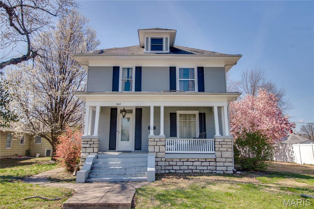 Homes for sale in Jerseyville, IL | 502 N State St, Jerseyville, IL 62052 | MLS# MIS25018956