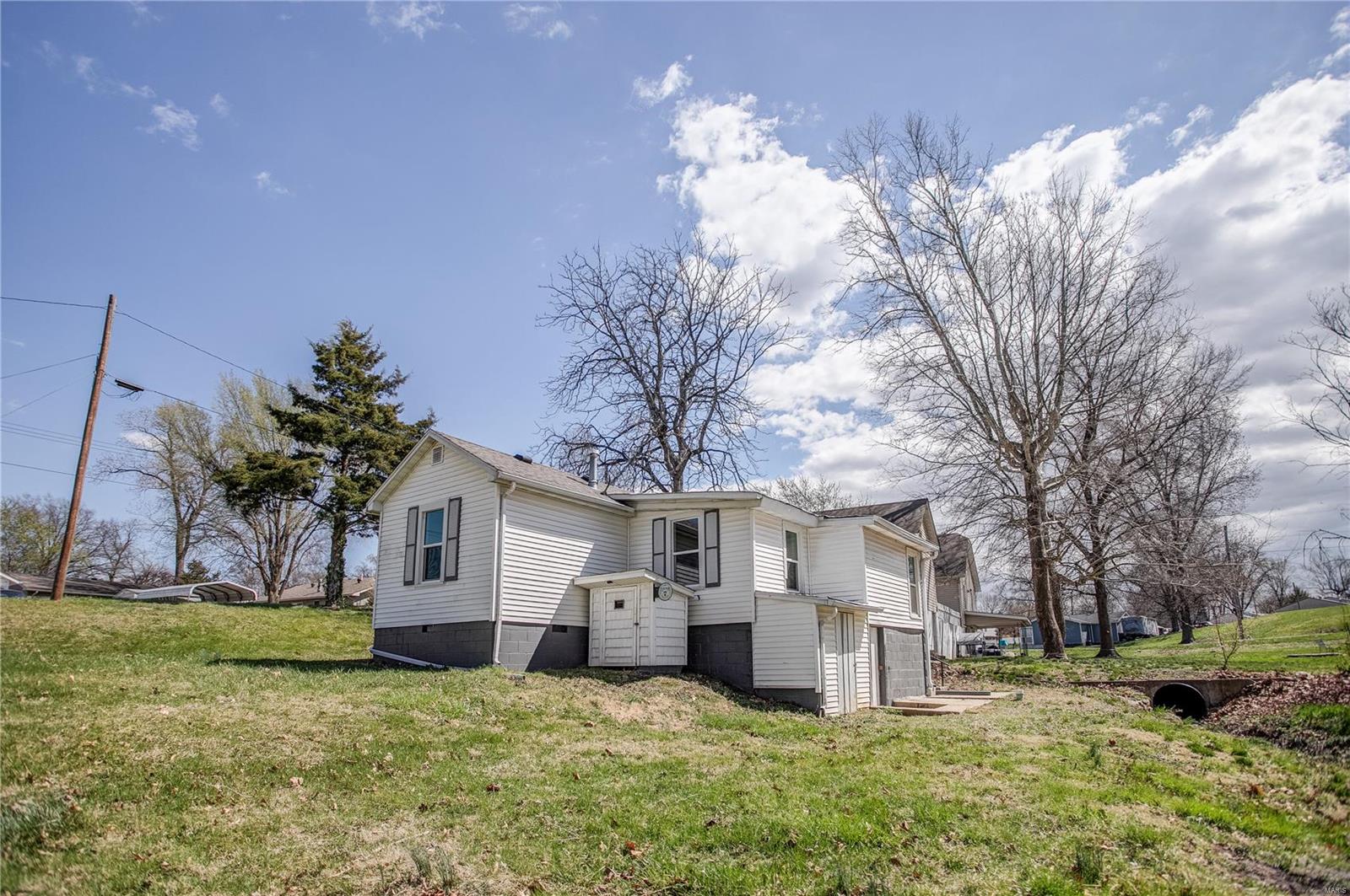 Homes for sale in Jerseyville, IL | 904 N Liberty St, Jerseyville, IL 62052 | MLS# MIS25019561