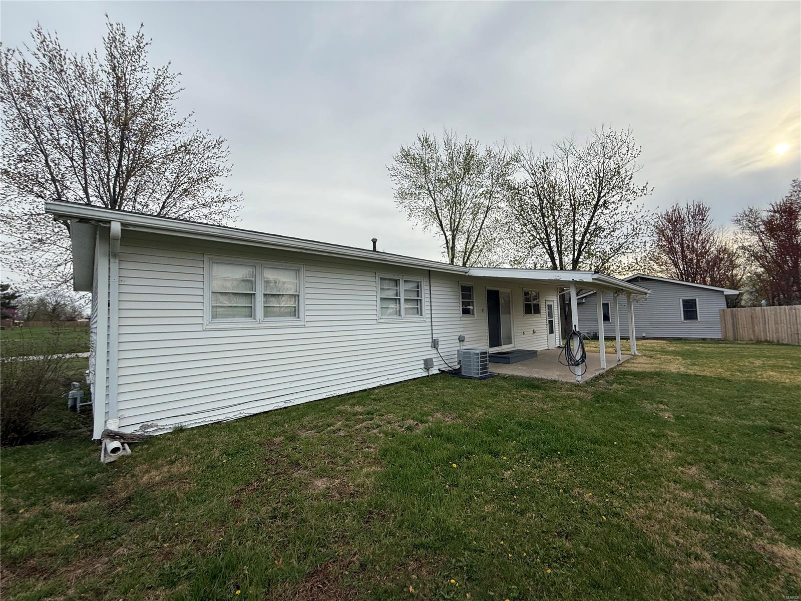 Homes for sale in Montgomery, MO | 412 E Walsh St, Montgomery, MO 63361 | MLS# MIS25020028