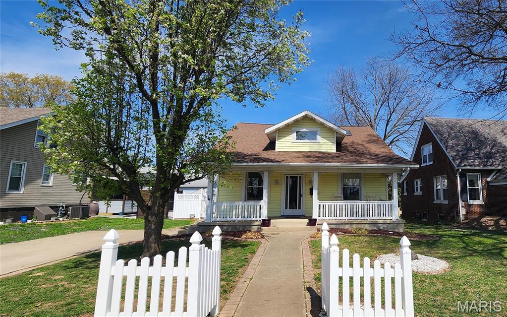 Homes for sale in Chester, IL | 530 W Holmes, Chester, IL 62233 | MLS# MIS25020424