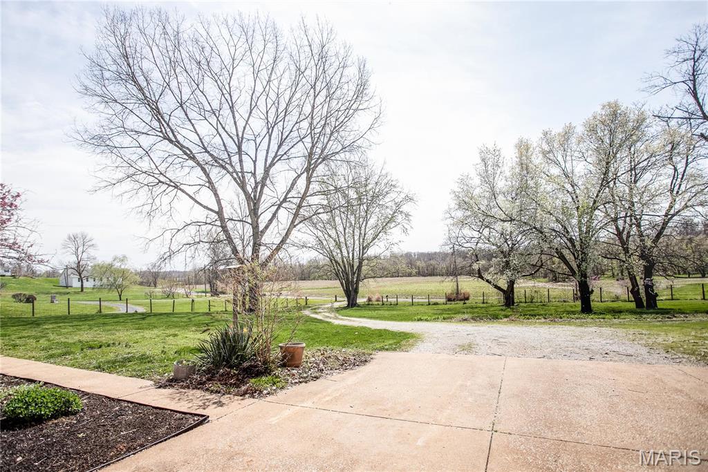 Homes for sale in Dow, IL | 26152 Beltrees Road, Dow, IL 62022 | MLS# MIS25022818