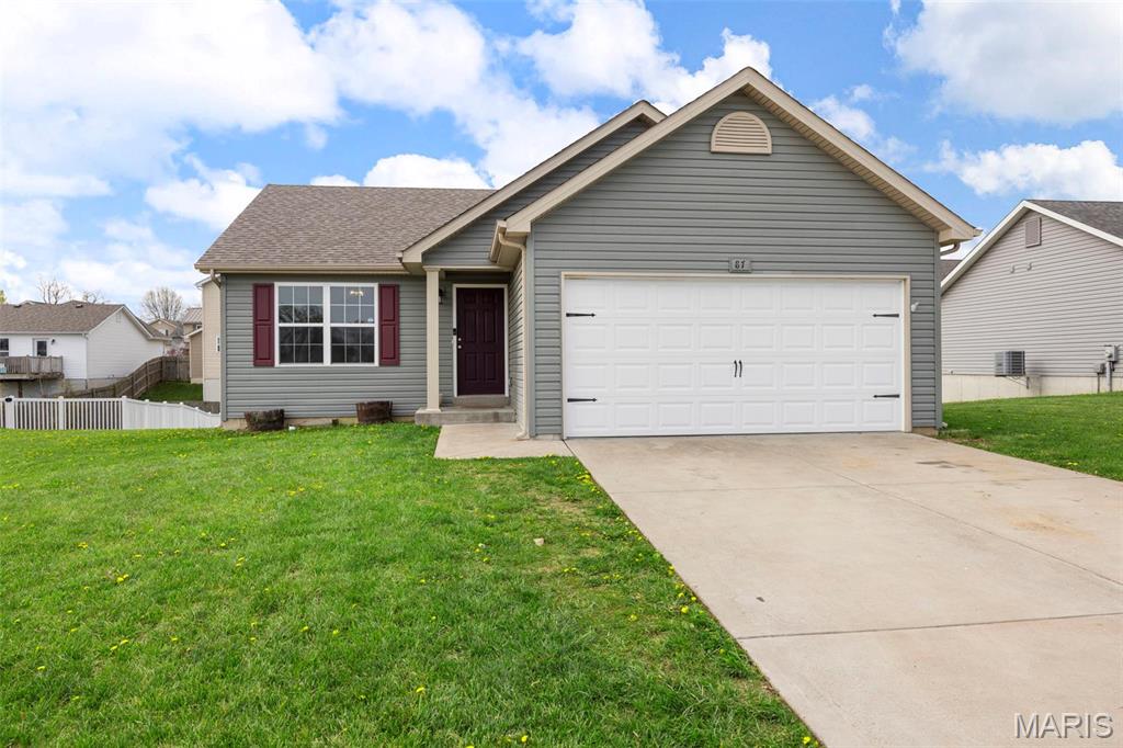 Homes for sale in Winfield, MO | 87 Swaying Pine Ln, Winfield, MO 63389 | MLS# MIS25023481