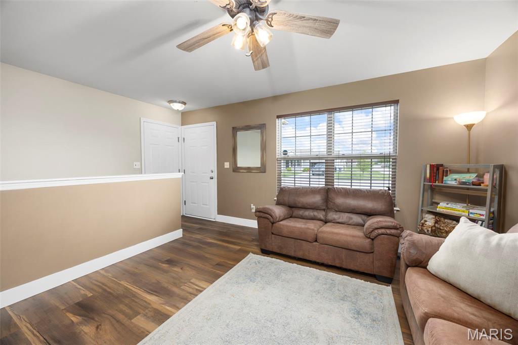 Homes for sale in Winfield, MO | 87 Swaying Pine Ln, Winfield, MO 63389 | MLS# MIS25023481