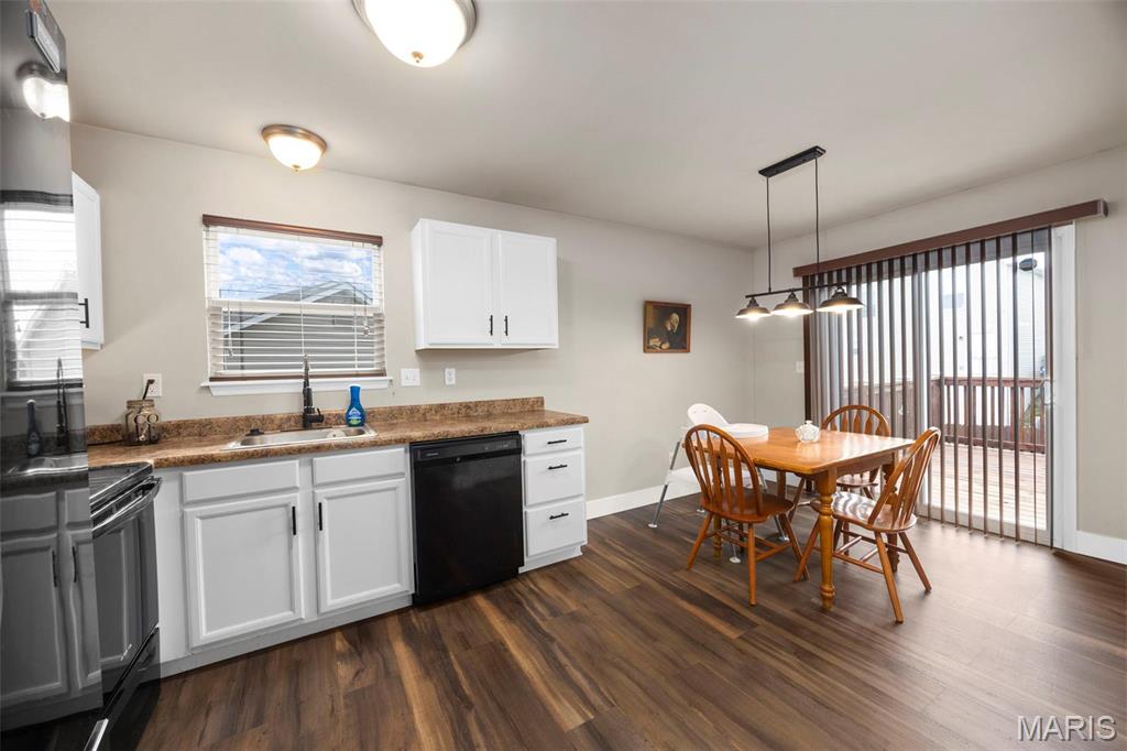 Homes for sale in Winfield, MO | 87 Swaying Pine Ln, Winfield, MO 63389 | MLS# MIS25023481