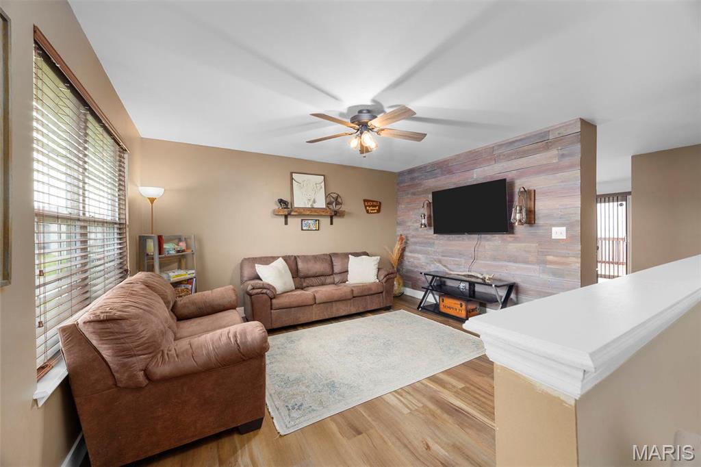 Homes for sale in Winfield, MO | 87 Swaying Pine Ln, Winfield, MO 63389 | MLS# MIS25023481