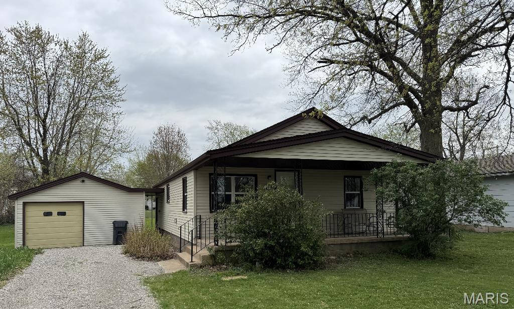 Homes for sale in Fairview Heights, IL | 61 Pine Trl, Fairview Heights, IL 62208 | MLS# MIS25024383