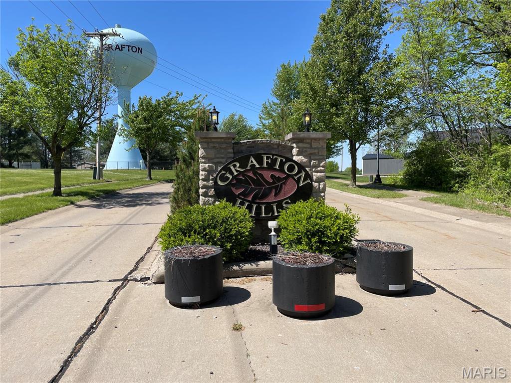 Homes for sale in Grafton, IL | 110 Lot #110 Grafton Hills Dr Dr, Grafton, IL 62037 | MLS# MIS25024601