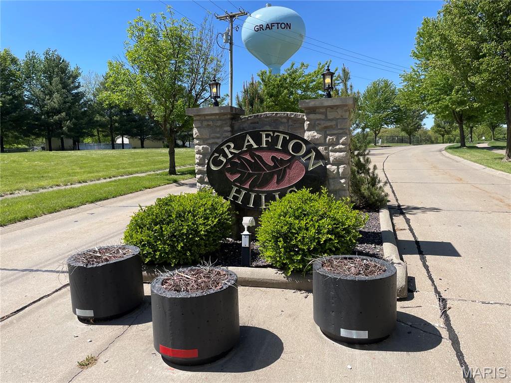 Homes for sale in Grafton, IL | 110 Lot #110 Grafton Hills Dr Dr, Grafton, IL 62037 | MLS# MIS25024601