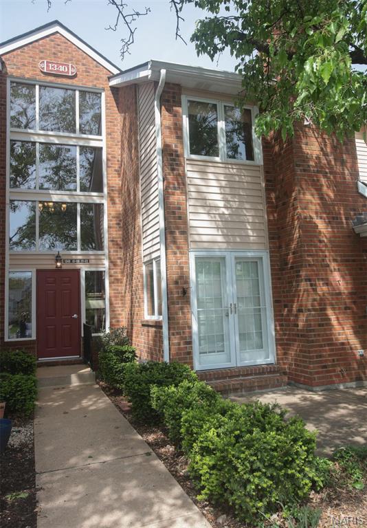 Homes for sale in Ballwin, MO | 1340 Holgate Dr #F2, Ballwin, MO 63021 | MLS# MIS25025355