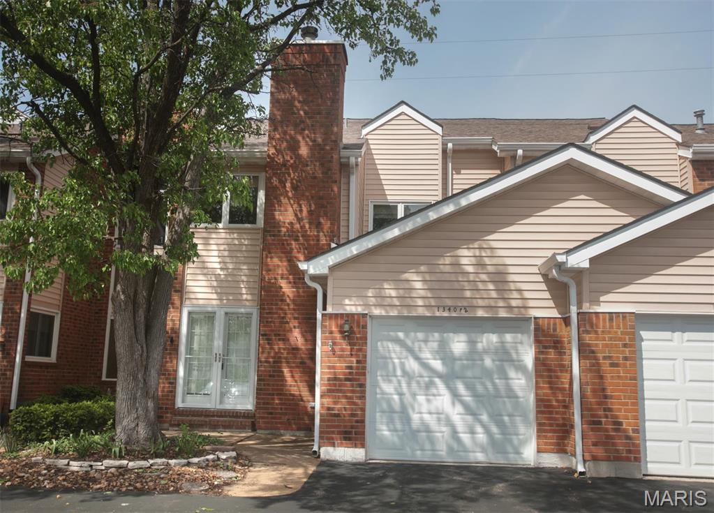 Homes for sale in Ballwin, MO | 1340 Holgate Dr #F2, Ballwin, MO 63021 | MLS# MIS25025355