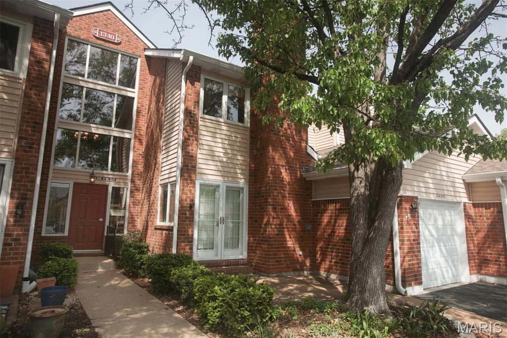 Homes for sale in Ballwin, MO | 1340 Holgate Dr #F2, Ballwin, MO 63021 | MLS# MIS25025355
