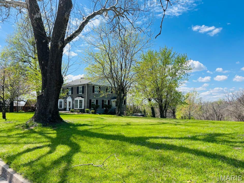 Homes for sale in Hannibal, MO | 603 Country Club Dr, Hannibal, MO 63401 | MLS# MIS25025482