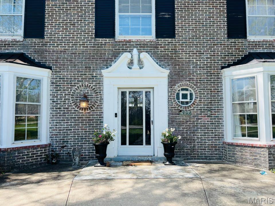 Homes for sale in Hannibal, MO | 603 Country Club Dr, Hannibal, MO 63401 | MLS# MIS25025482