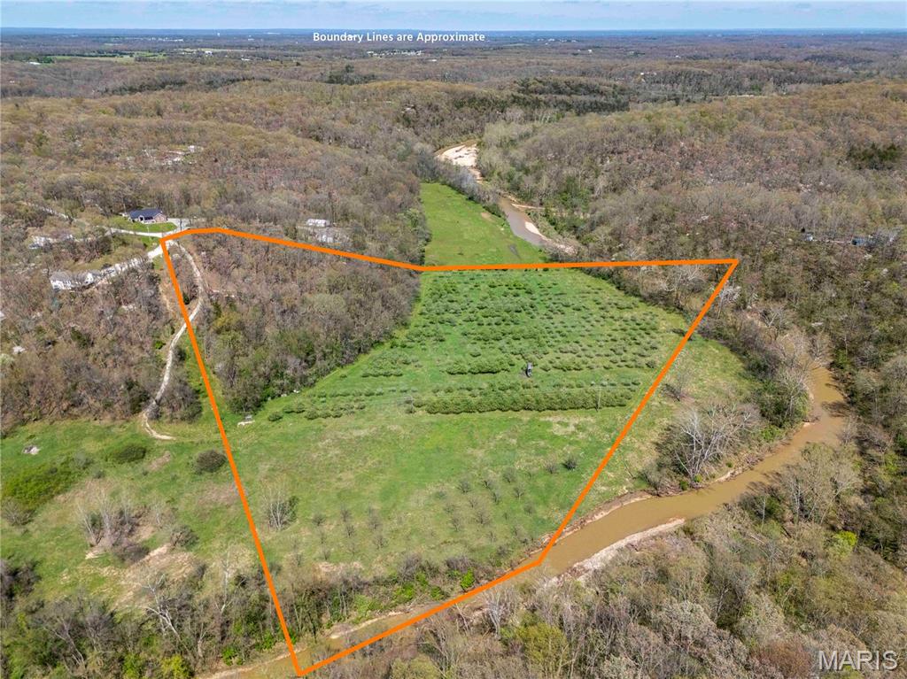 Homes for sale in Troy, MO | 65 Oak Valley Dr, Troy, MO 63379 | MLS# MIS25025600