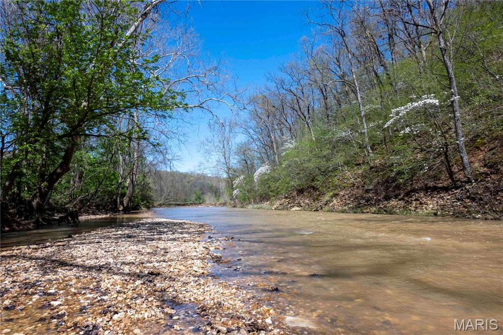 Homes for sale in Troy, MO | 65 Oak Valley Dr, Troy, MO 63379 | MLS# MIS25025600