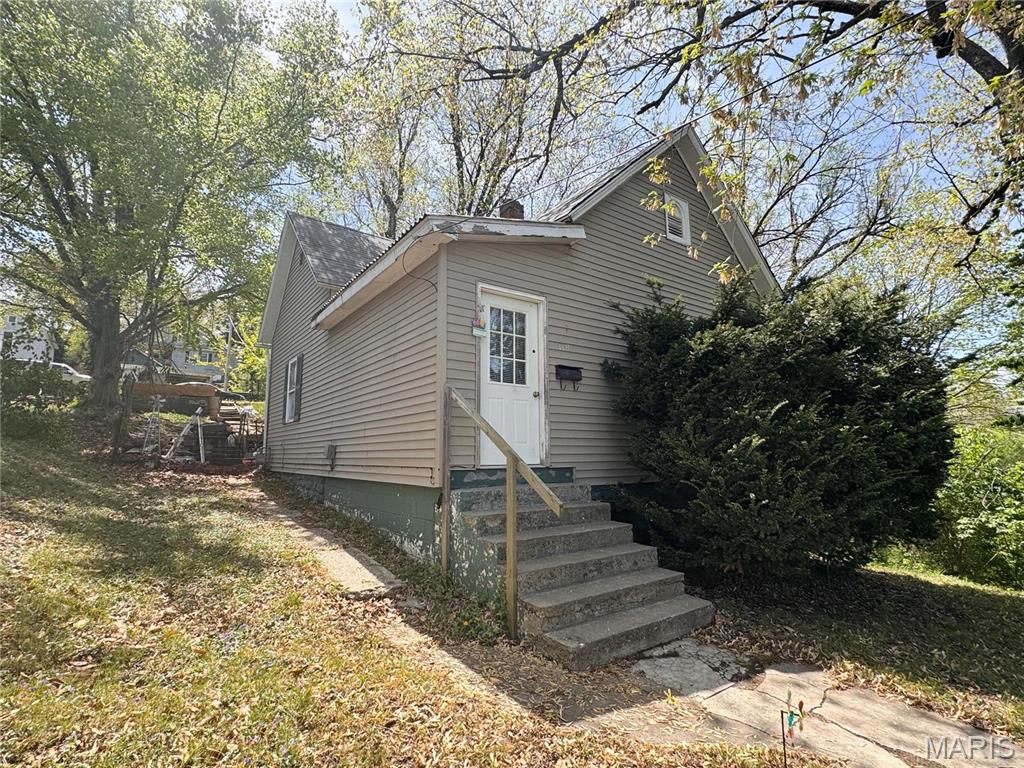 Homes for sale in Hannibal, MO | 119 W Terrace Ave, Hannibal, MO 63401 | MLS# MIS25025660