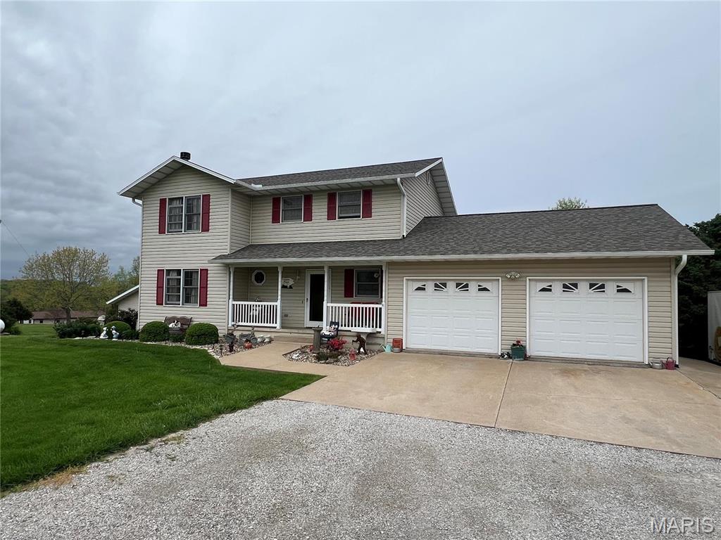 Homes for sale in Hannibal, MO | 7070 Goldenrod Rd, Hannibal, MO 63401 | MLS# MIS25028059