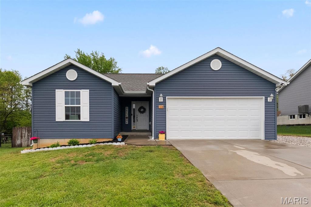 Homes for sale in Winfield, MO | 113 Linder Ln, Winfield, MO 63389 | MLS# MIS25028213