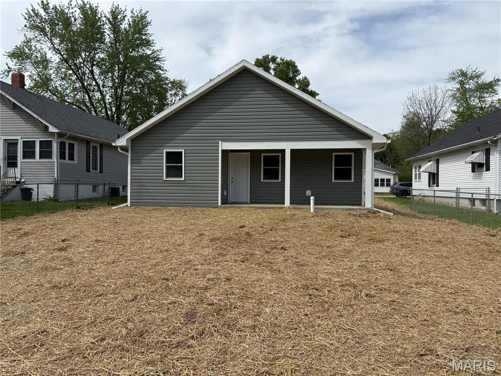 Homes for sale in Hannibal, MO | 2609 Chestnut St, Hannibal, MO 63401 | MLS# MIS25028259