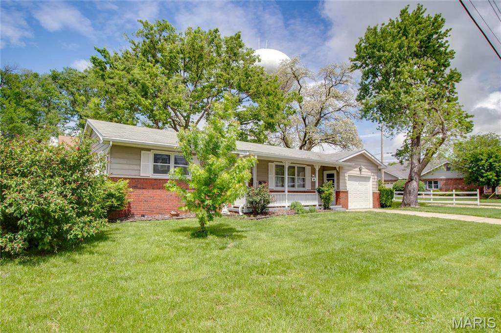 Homes for sale in Jerseyville, IL | 205 W Prairie St, Jerseyville, IL 62052 | MLS# MIS25028548