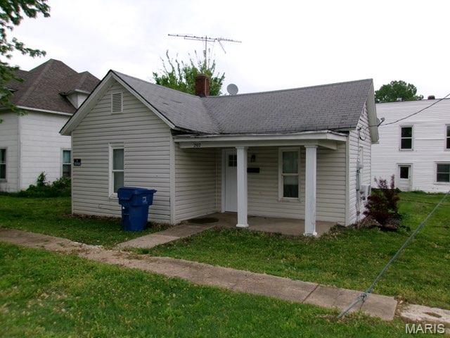 Homes for sale in Elsberry, MO | 202 N Third St, Elsberry, MO 63343 | MLS# MIS25028621