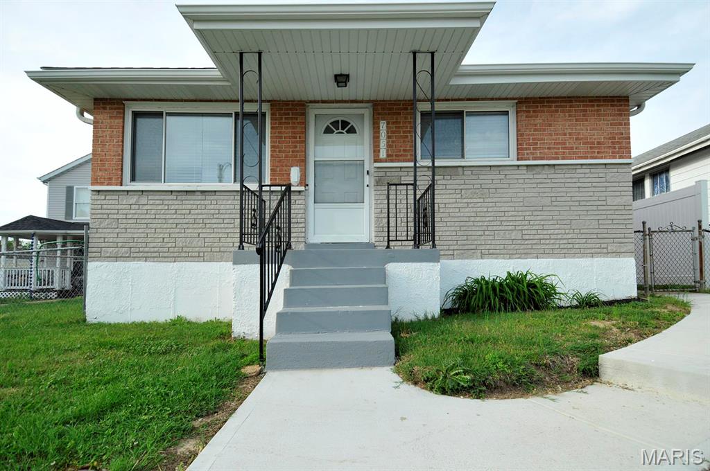 Homes for sale in Saint Louis, MO | 7051 Lansdowne Ave, Saint Louis, MO 63109 | MLS# MIS25028939