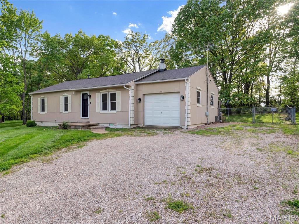 Homes for sale in Sullivan, MO | 1101 Sunset Dr, Sullivan, MO 63080 | MLS# MIS25029350