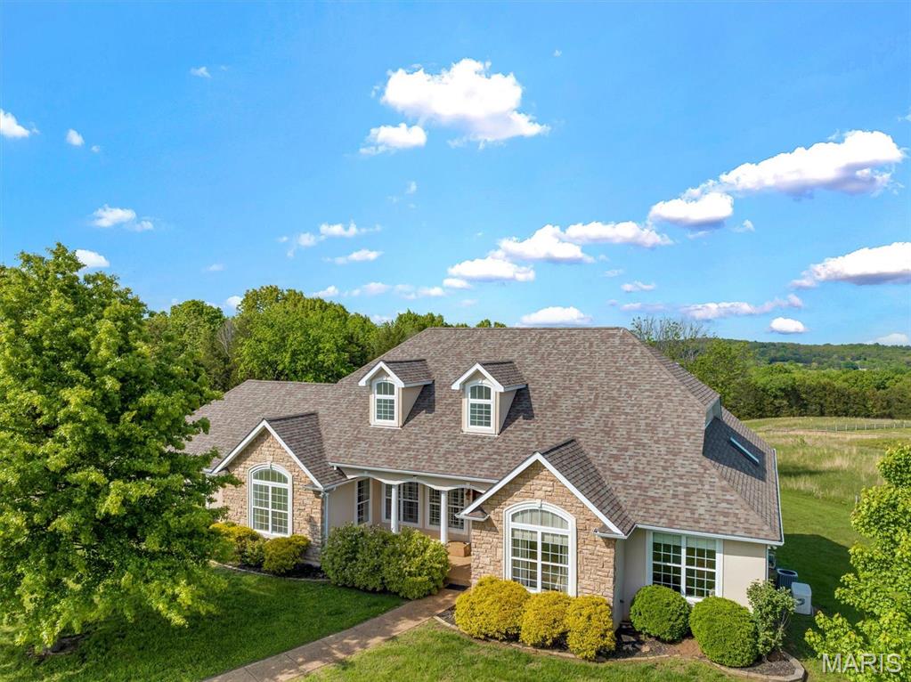 Homes for sale in De Soto, MO | 3033 Oakvale Rd, De Soto, MO 63020 | MLS# MIS25030074
