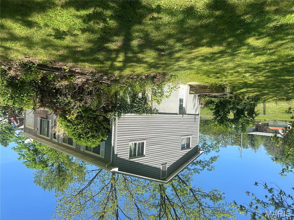 Homes for sale in Winfield, MO | 139 E Horseshoe Bend Dr, Winfield, MO 63389 | MLS# MIS25030824