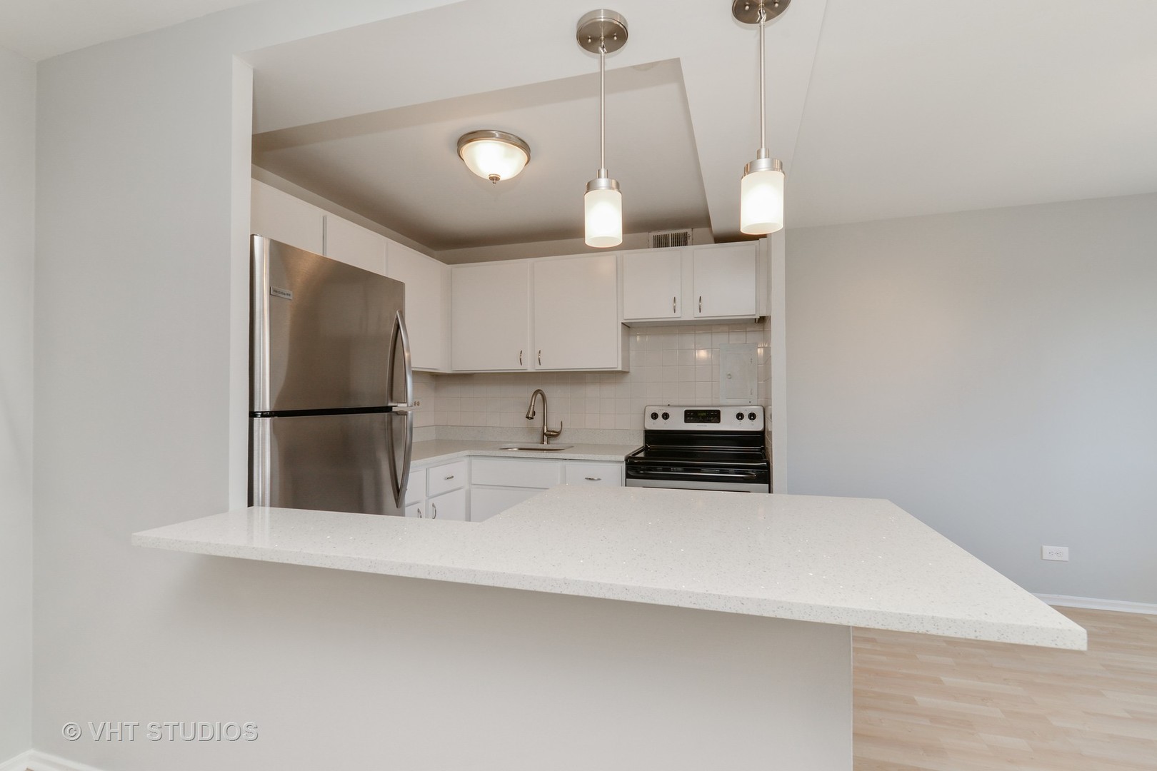 4th image of 700 W Bittersweet Pl #509, Chicago, IL 60613 | MLS# 09917127
