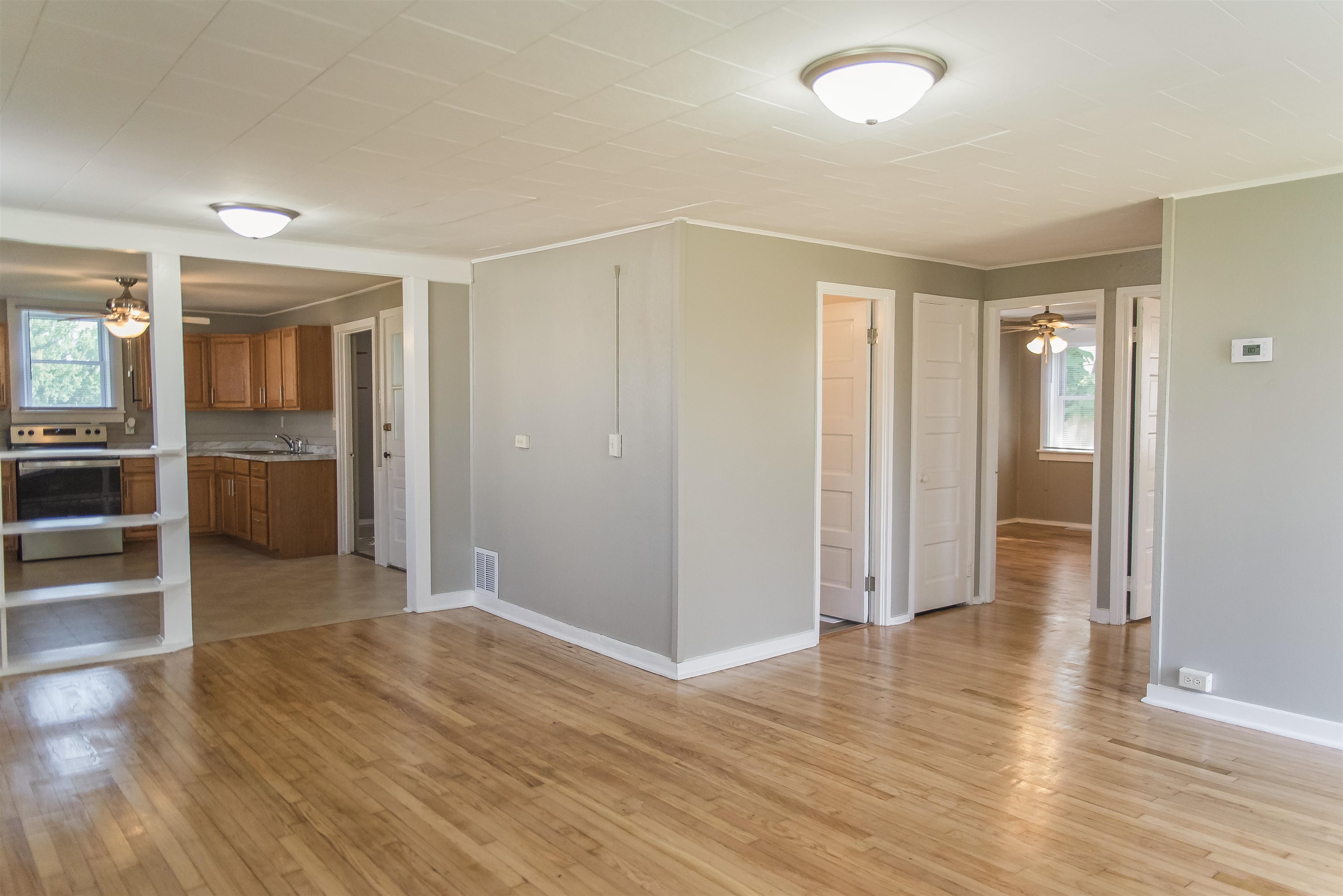4th image of 3206 Harrison St, Quincy, IL 62301 | MLS# 100539070