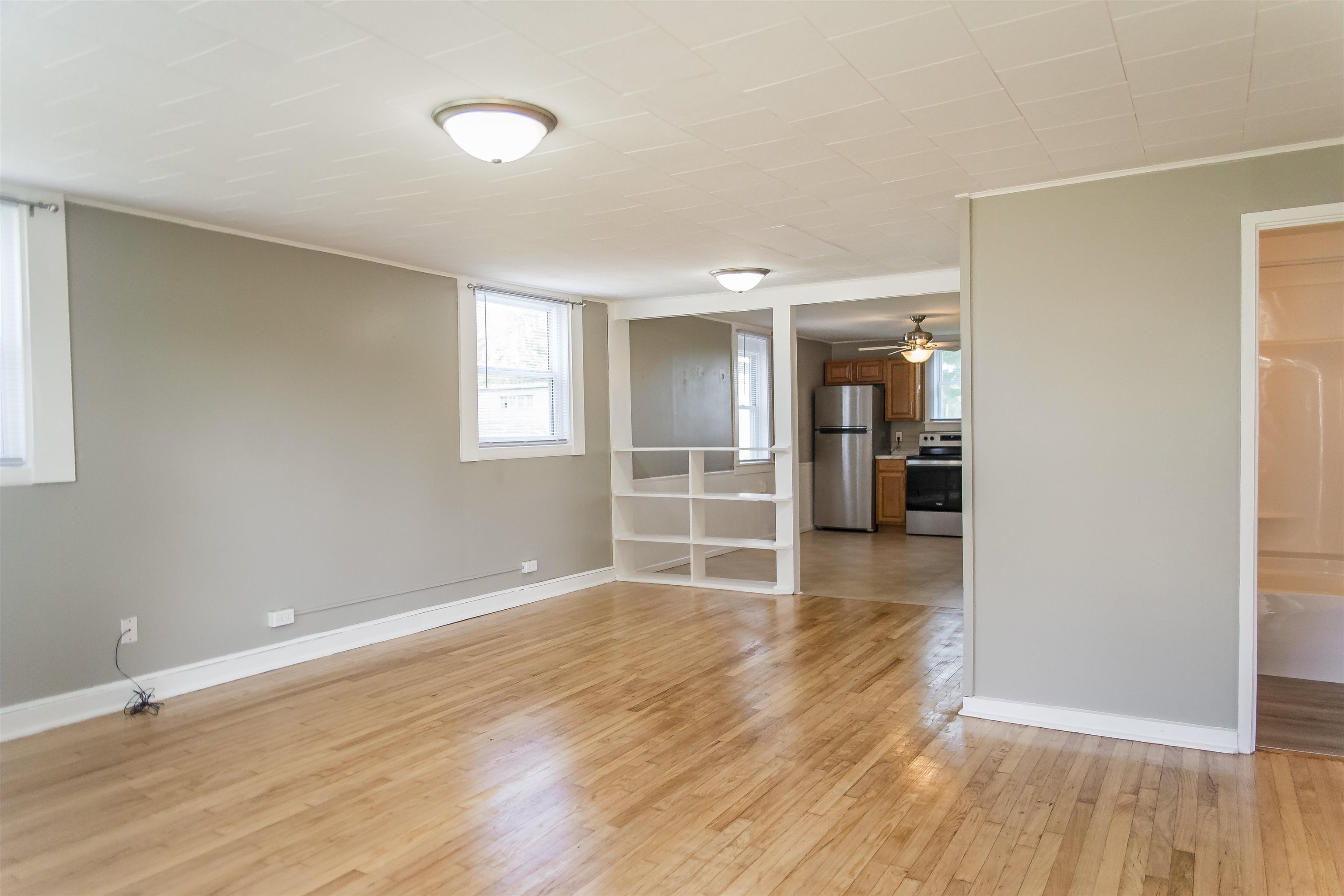 3rd image of 3206 Harrison St, Quincy, IL 62301 | MLS# 100539070