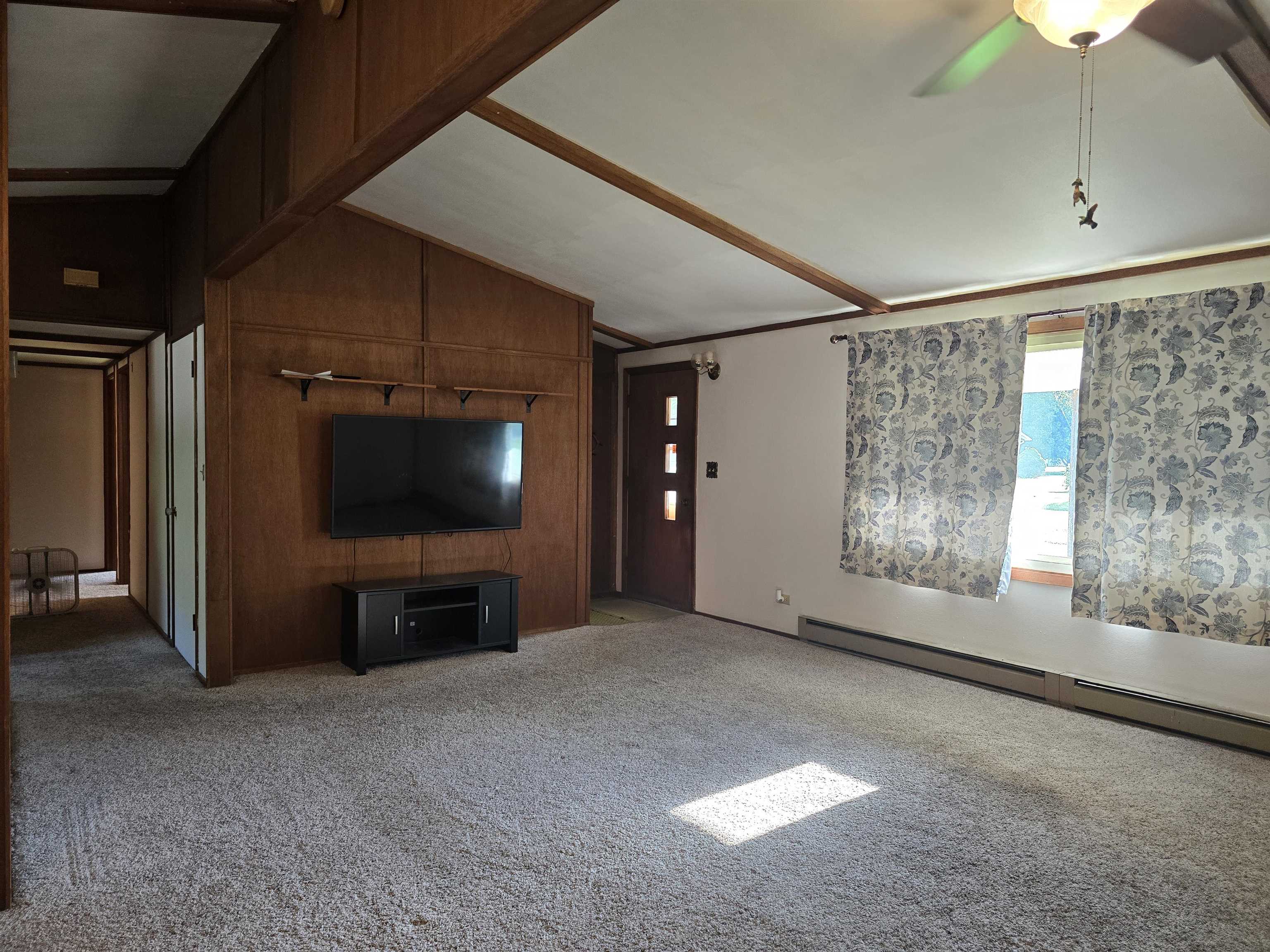 3rd image of 319 Rogers Rd, Carthage, IL 62321 | MLS# 100539095