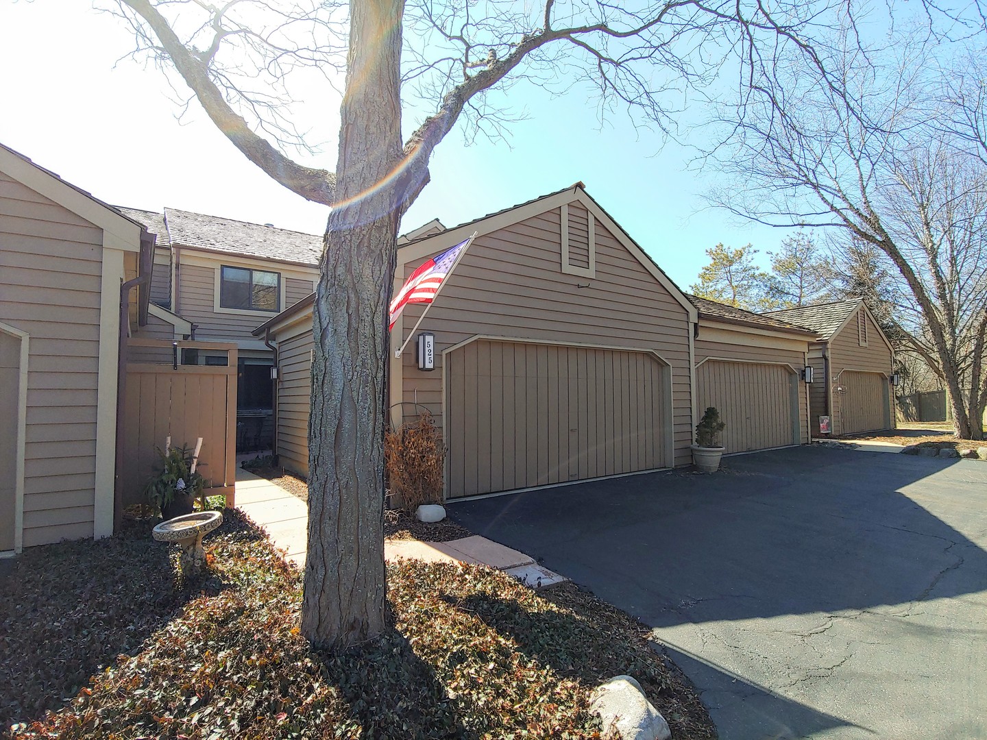 Homes for sale in Barrington, IL | 525 White Oak Ln #26525, Barrington, IL 60010 | MLS# 10279407