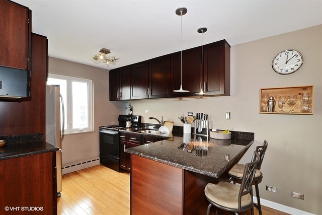 5th image of 700 W Bittersweet Pl #508, Chicago, IL 60613 | MLS# 10347600