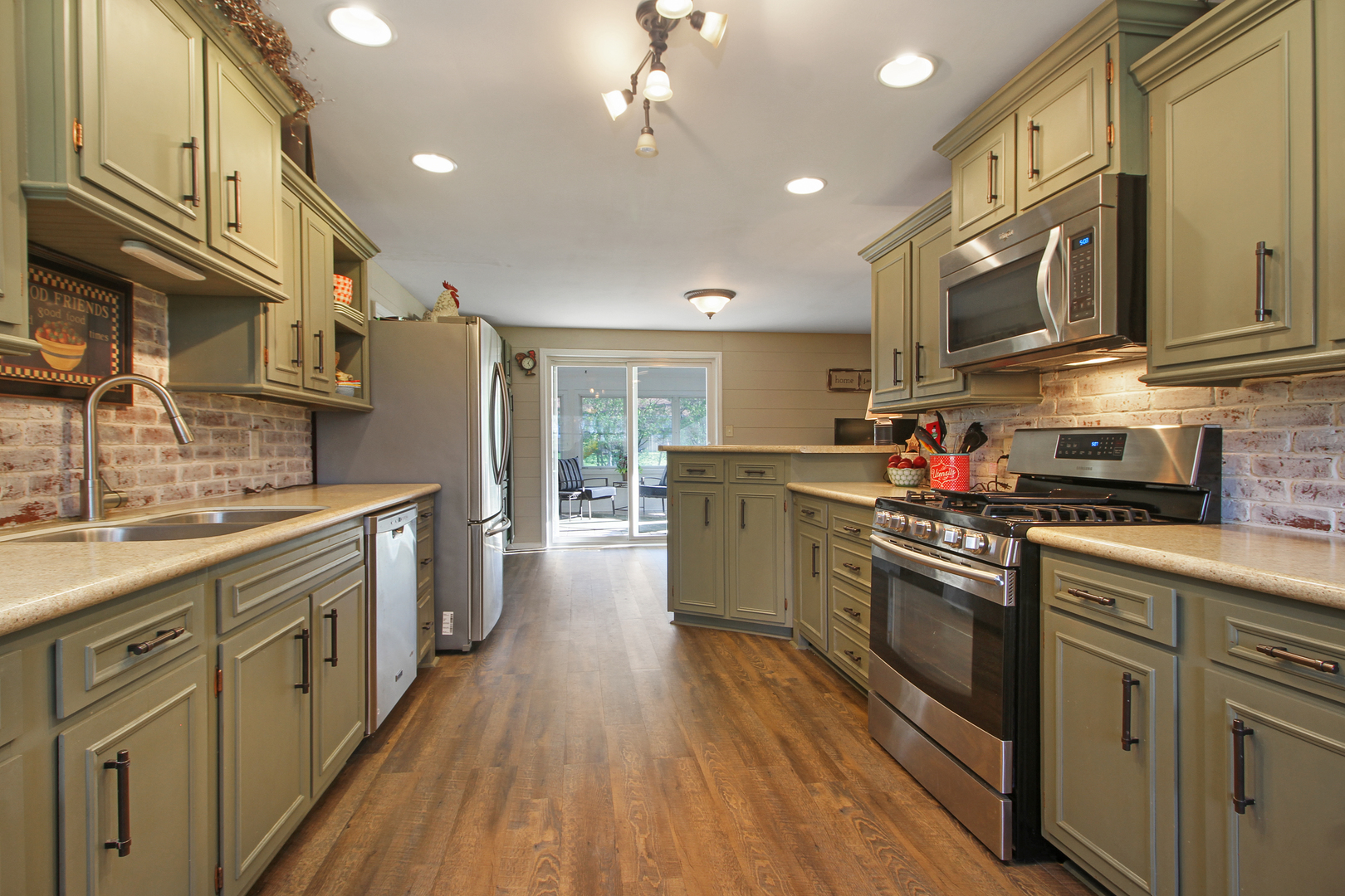 4th image of 5074 Oakridge Dr, Saint Anne, IL 60964 | MLS# 10358860
