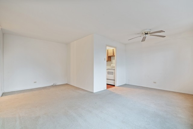 4th image of 700 W Bittersweet Pl #810, Chicago, IL 60613 | MLS# 10539070