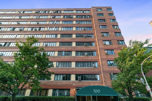 1st image of 700 W Bittersweet Pl #810, Chicago, IL 60613 | MLS# 10539070