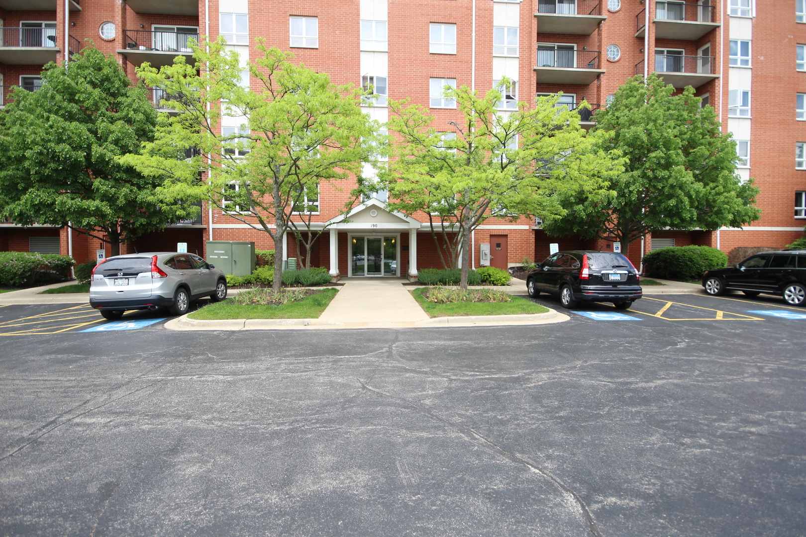 Homes for sale in Wheeling, IL | 190 N Milwaukee Ave #3-604, Wheeling, IL 60090 | MLS# 10626534