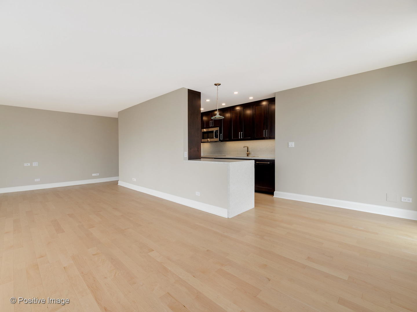 2nd image of 71 E Division St #1906, Chicago, IL 60610 | MLS# 10757538