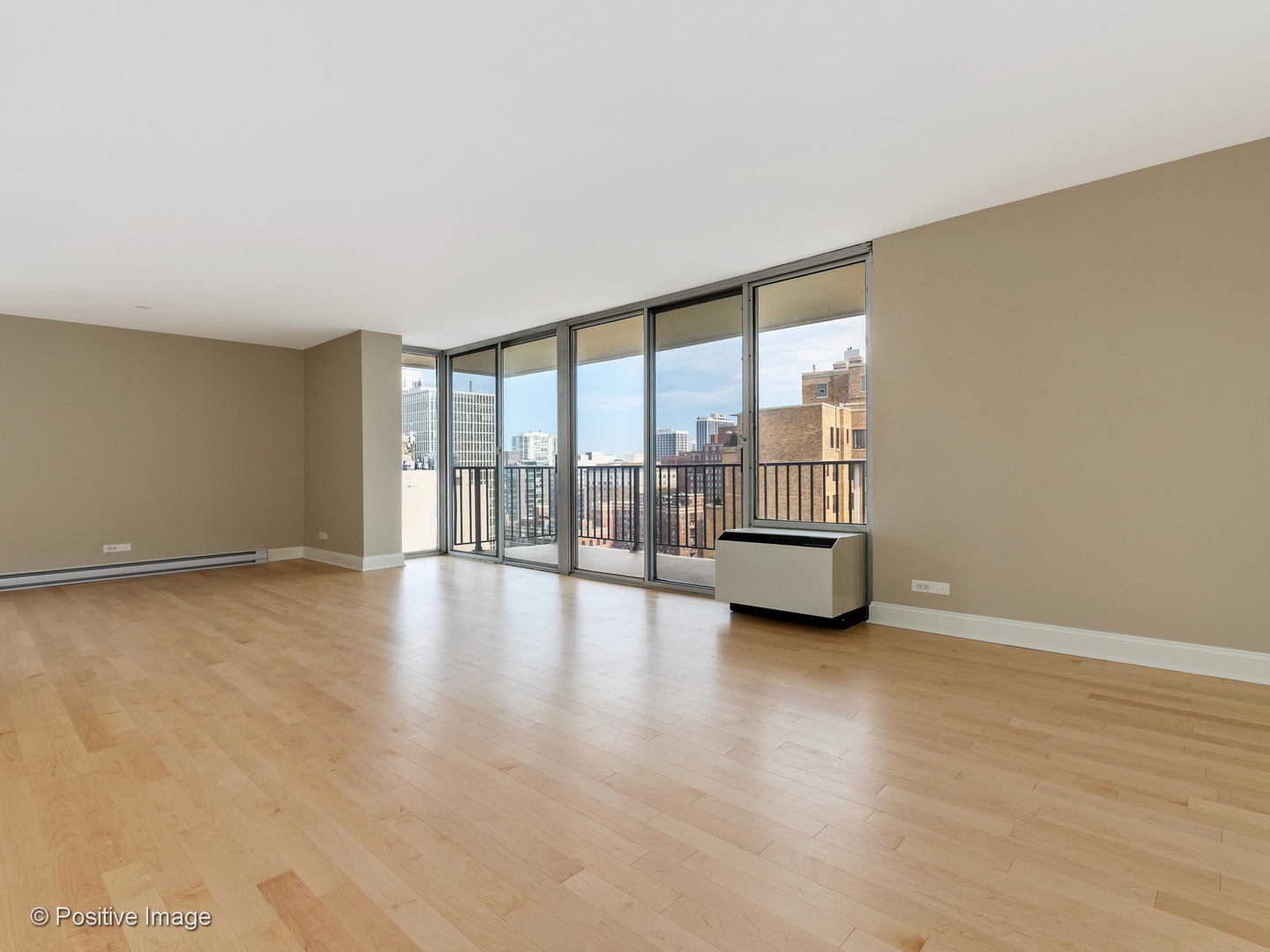5th image of 71 E Division St #1906, Chicago, IL 60610 | MLS# 10757538