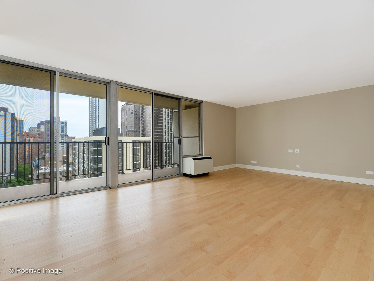 4th image of 71 E Division St #1906, Chicago, IL 60610 | MLS# 10757538