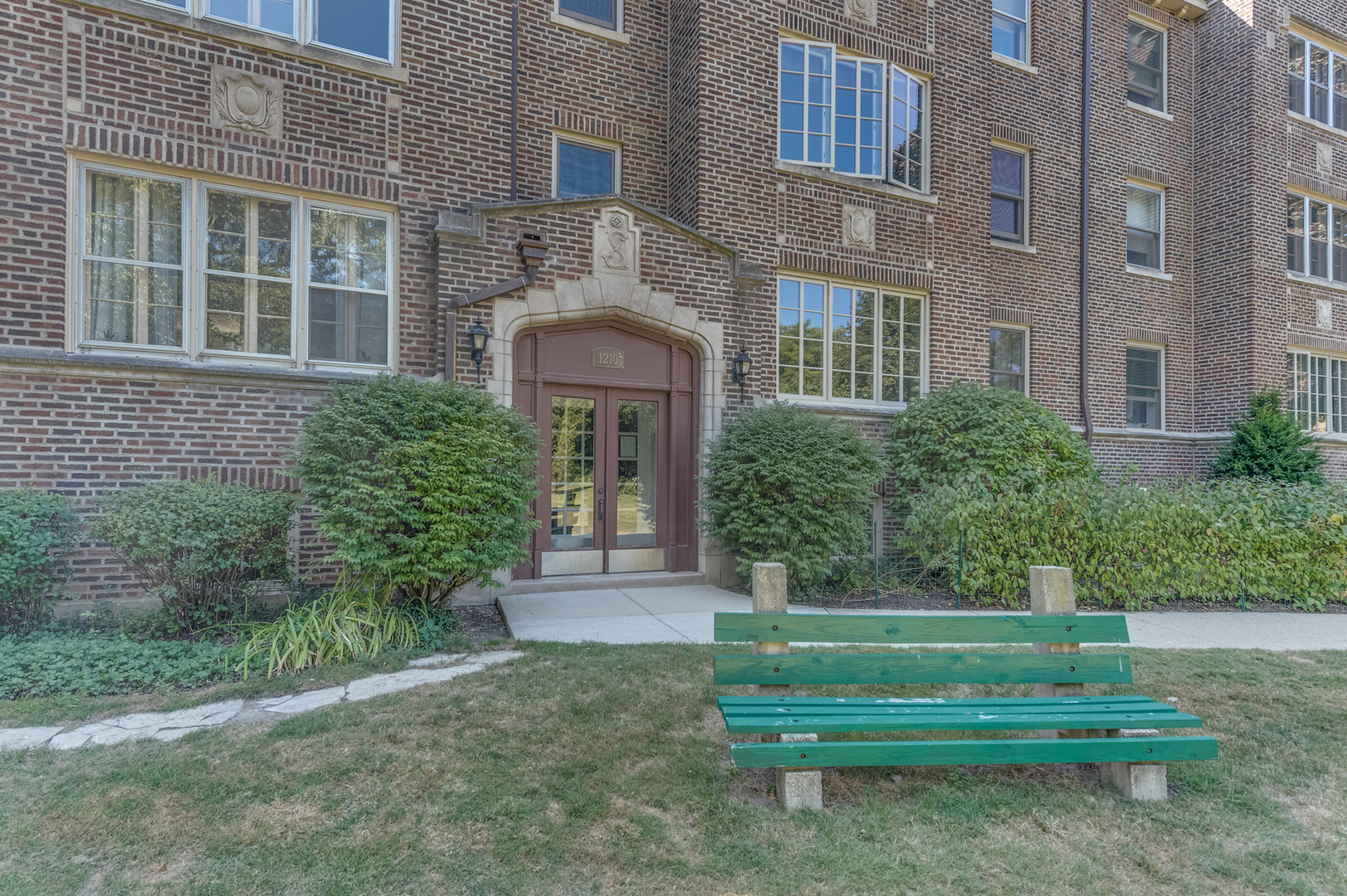 2nd image of 1210 Central St #2S, Evanston, IL 60201 | MLS# 10827362